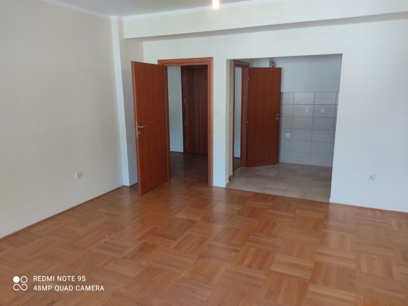 Spacious one bedroom apartment in Budva-1
