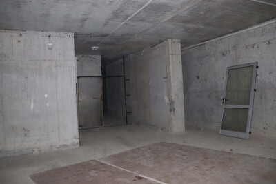 Poslovni prostor - crveni soliter