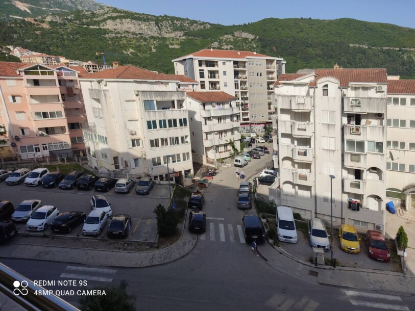 Spacious one bedroom apartment in Budva-7